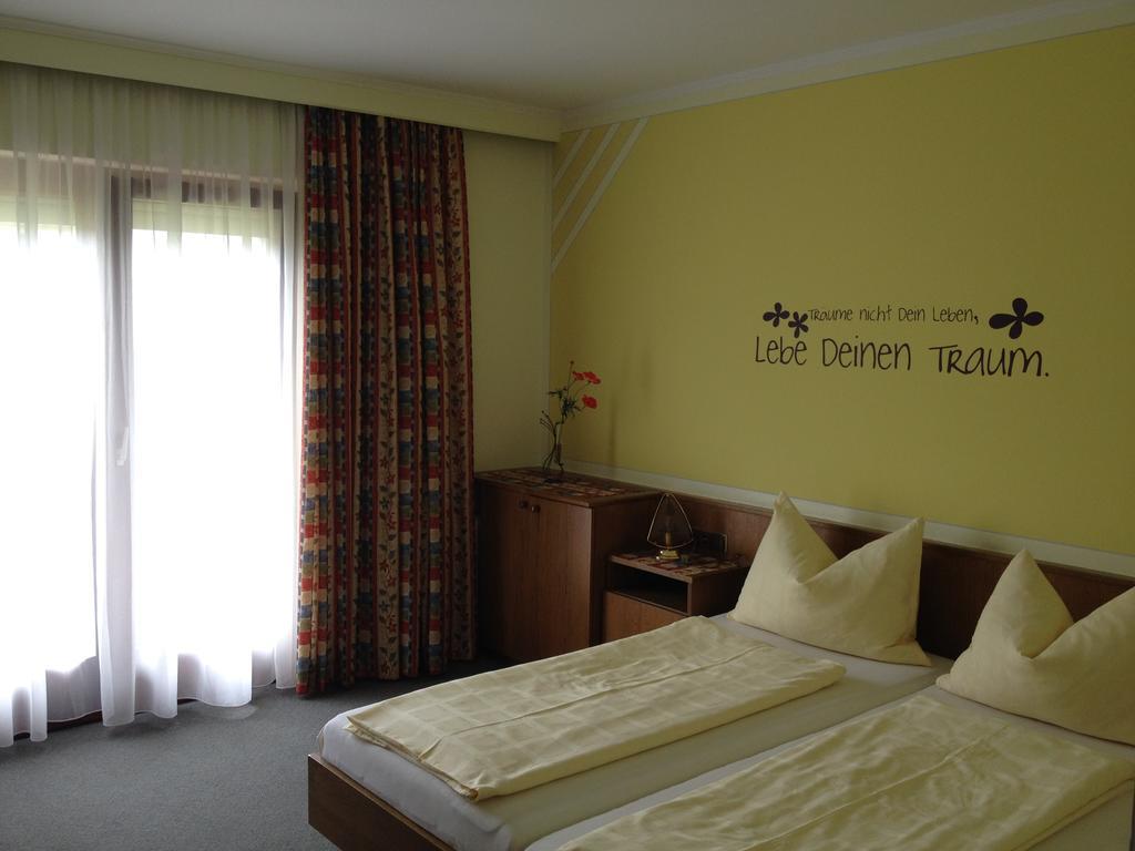Pension Seerose Drobollach am Faakersee Habitación foto