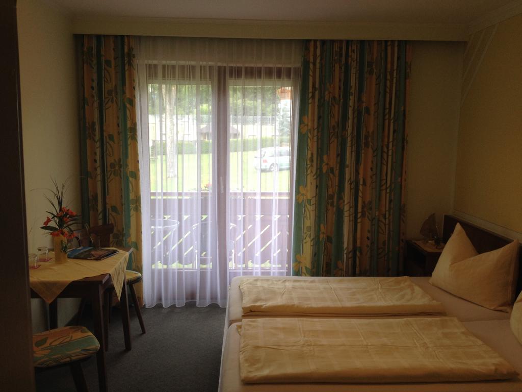 Pension Seerose Drobollach am Faakersee Habitación foto